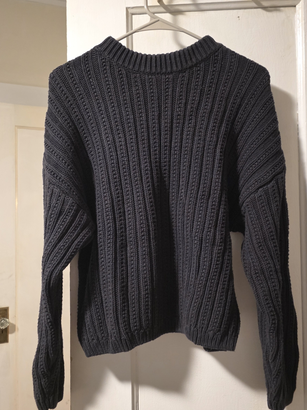 Universal Thread Women's Ribbed Crewneck Sweater - Charcoal